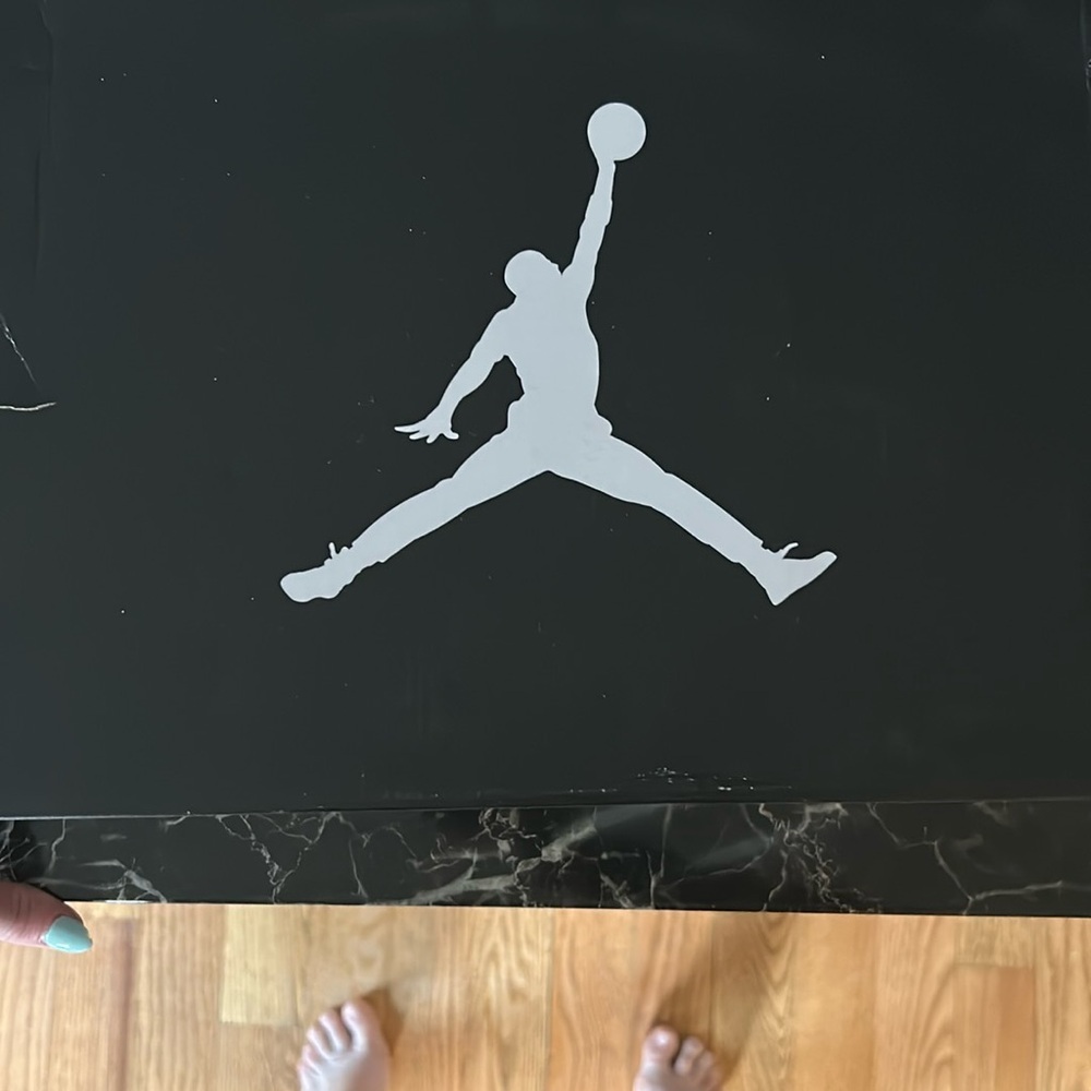 Jordan Men's Shoes in White and Black - Picture 4 of 5